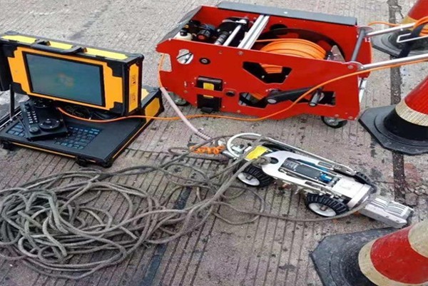 新田CCTV管道检测机器人